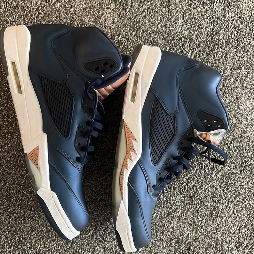 Air Jordan 5 Retro Bronze men’s sneakers size 15 - Picture 4 of 6